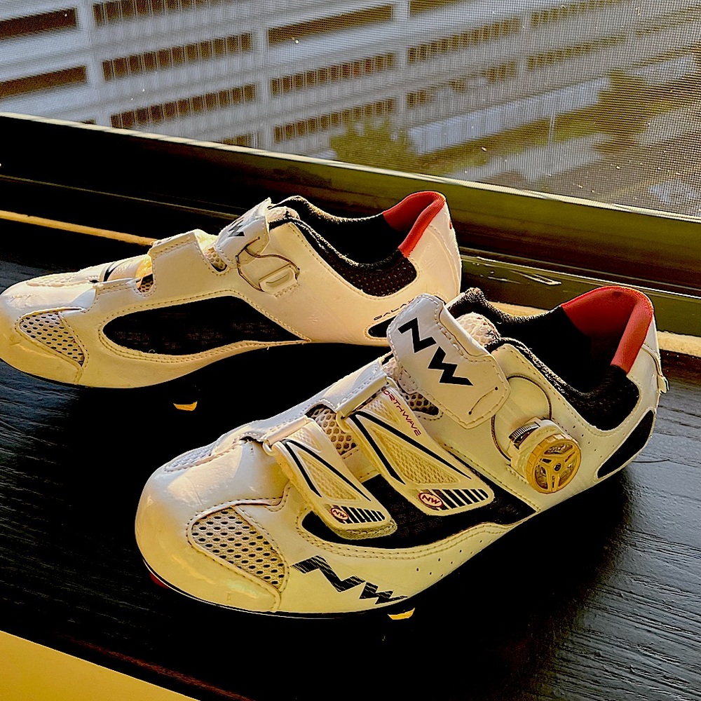 Northstar cycling shoes , size 40